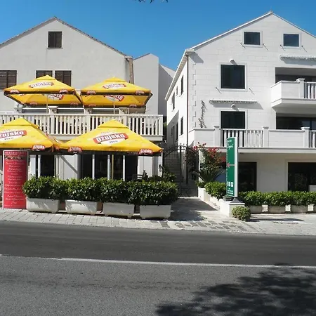 Logos Apartament *